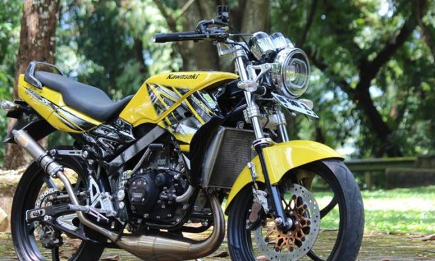 Kendaraan 2 Tak Yang Ada Sebuah Sepeda Motor