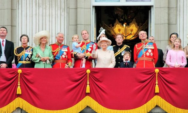 Pemerintahan Kerajaan Yang Pemimpinnya Seorang Raja