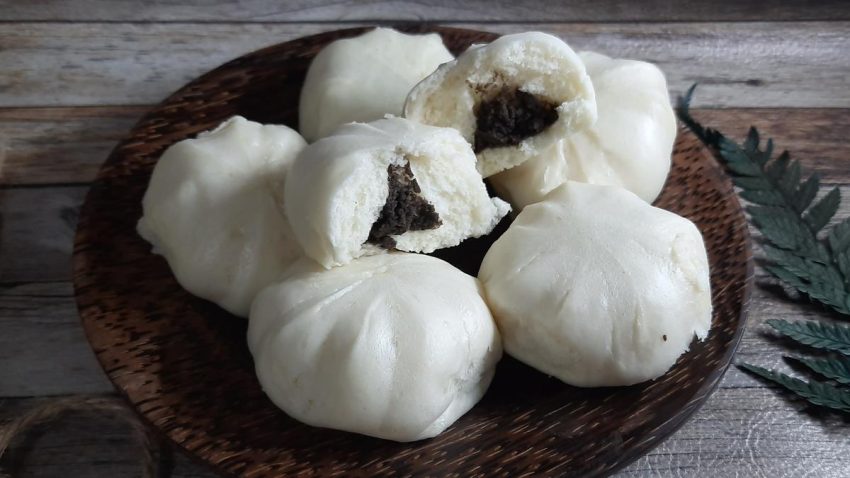 Kue Tradisional Tiongkok Bakpao Dengan Isian