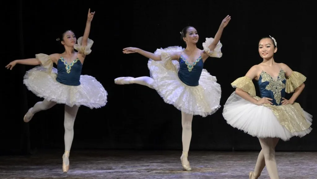 Tarian Klasik Balet Yang Dengan Teknik Dan Perlengkapan Khusus