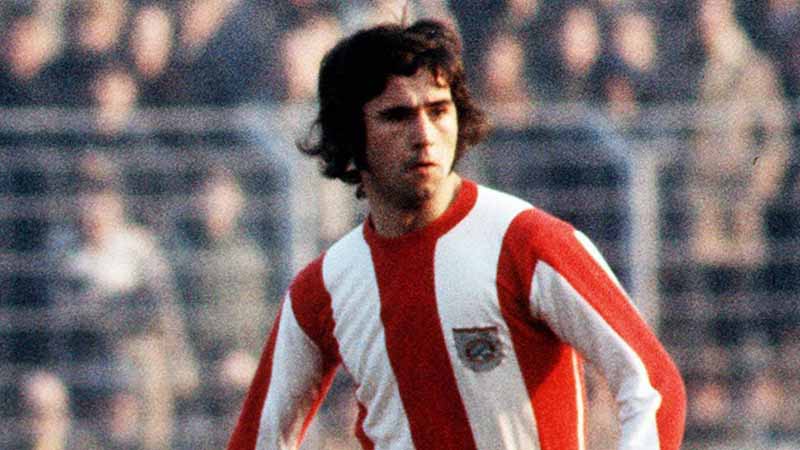 Striker Jerman Gerd Muller Yang Memiliki Penampilan Hebat