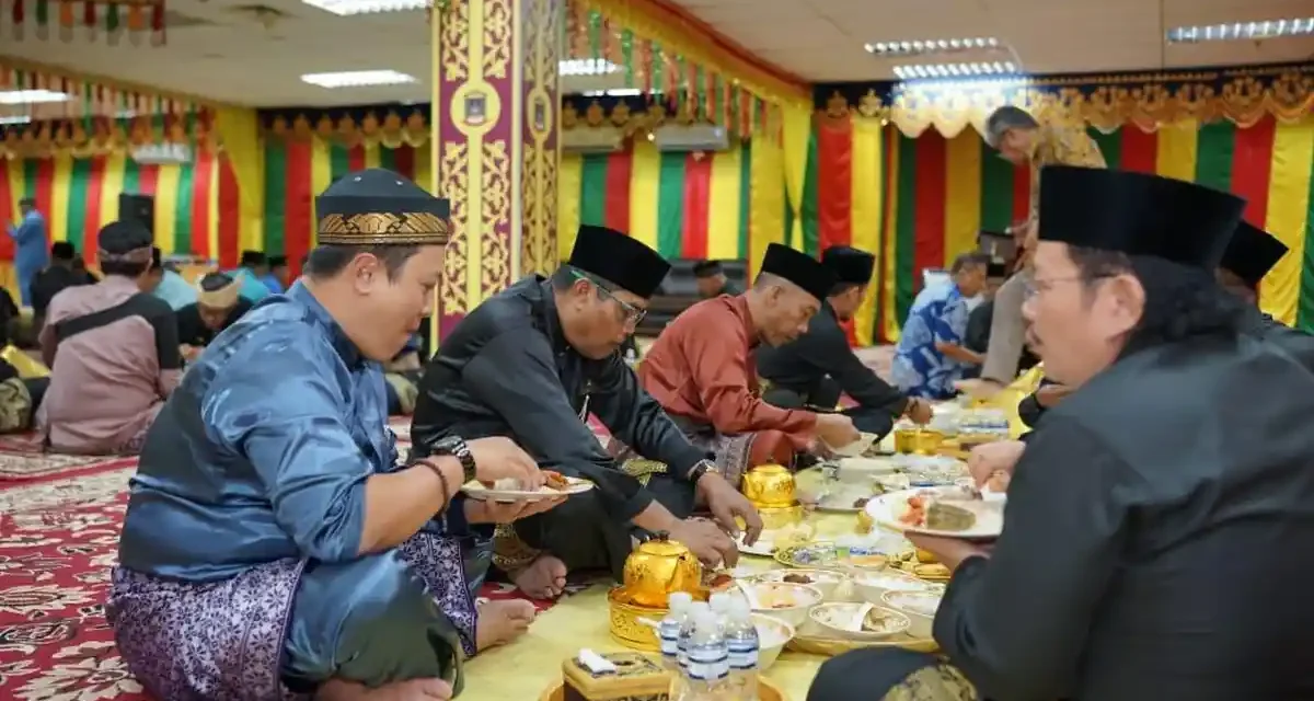 Kegiatan Makan Bersama Atau Kenduri Di Beberapa Daerah