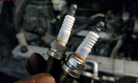 Pengapian Kendaraan Motor Melalui Sebuah Komponen Busi