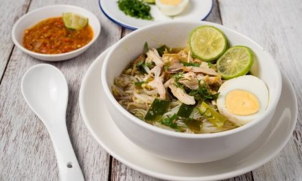 Masakan Berkuah Soto Khas Dari Indonesia