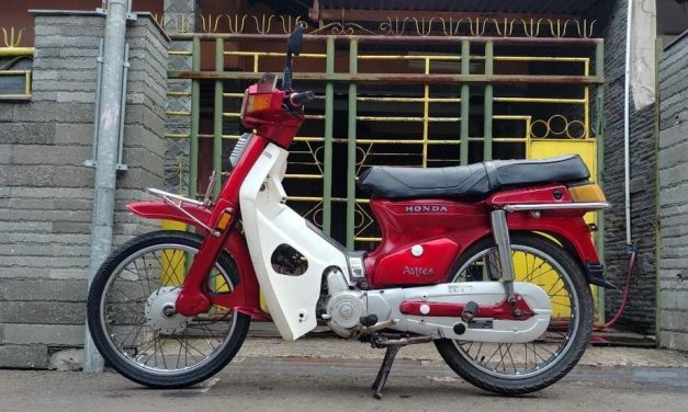 Kendaraan Lama Motor Bebek Honda Astrea