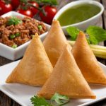 Makanan Asia Selatan Samosa Seperti Jajanan Ringan