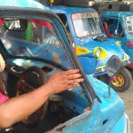 Sebuah Angkutan Umum Bemo Atau Becak Motor