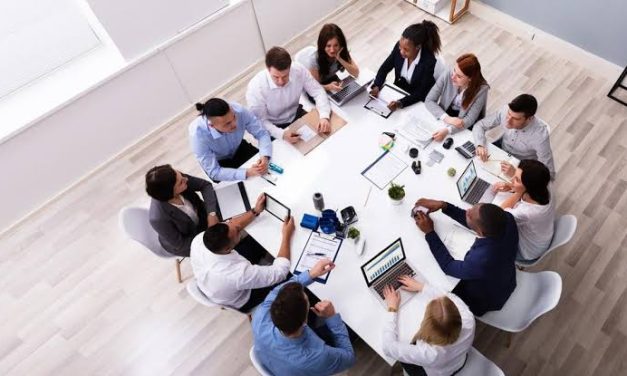 Pertemuan Meeting Untuk Membahas Tentang Hal Penting