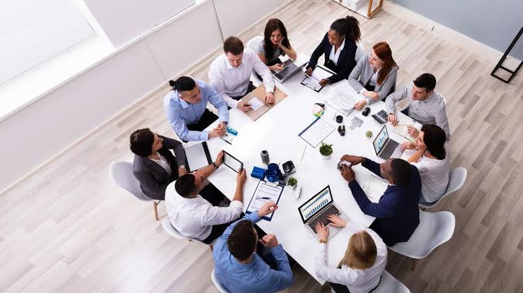 Pertemuan Meeting Untuk Membahas Tentang Hal Penting