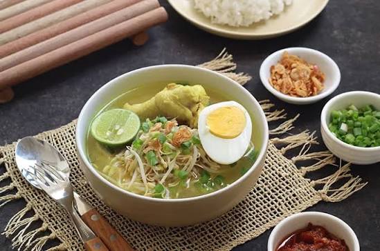 Hidangan Khas Indonesia Yang Memiliki Kuah Soto