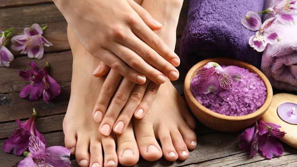 Suatu Perawatan Pedicure Pada Kecantikan Kuku Kaki