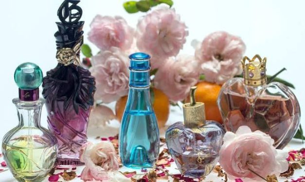 Pemakaian Wewangian Parfume Untuk Tubuh Seseorang