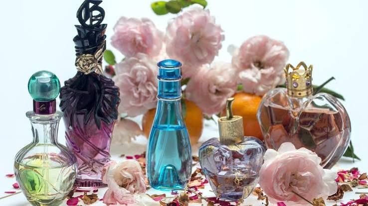 Pemakaian Wewangian Parfume Untuk Tubuh Seseorang