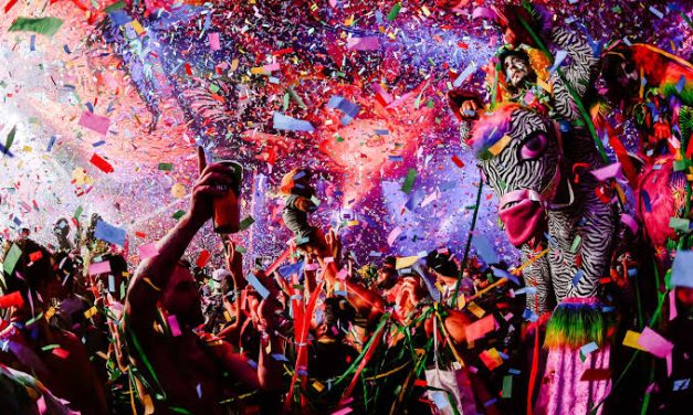 Sebuah Kegiatan Meriah Festival Berbagai Peringatan